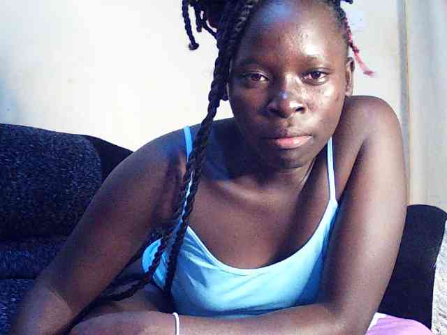 DivineAssGoddess webcam