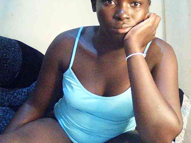 DivineAssGoddess webcam