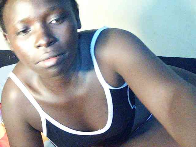 DivineAssGoddess webcam