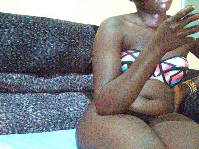 DivineAssGoddess webcam