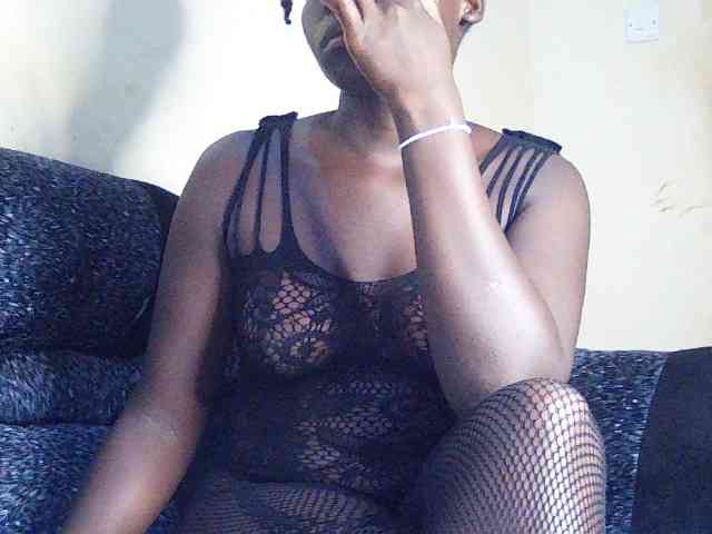 DivineAssGoddess webcam