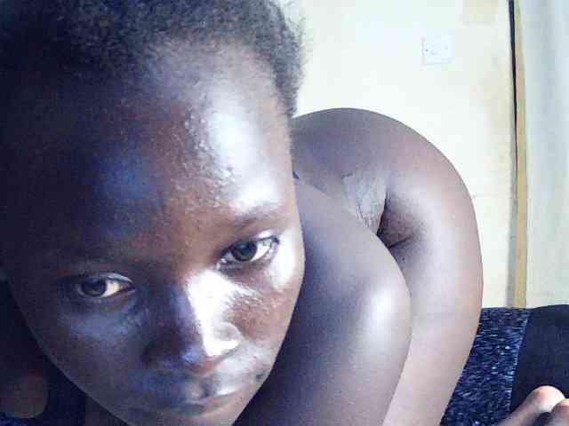 DivineAssGoddess webcam