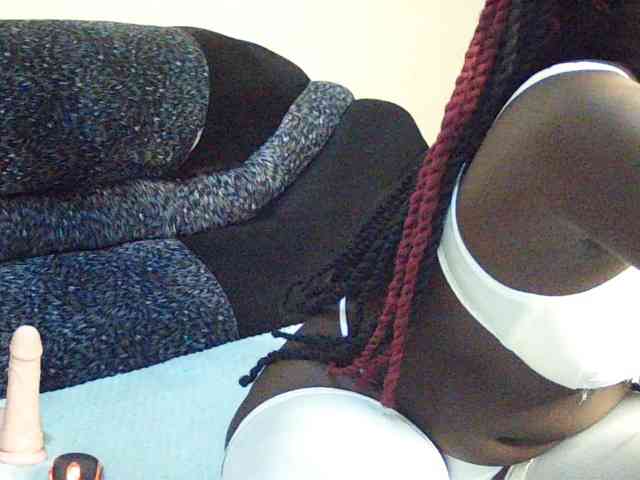 DivineAssGoddess webcam