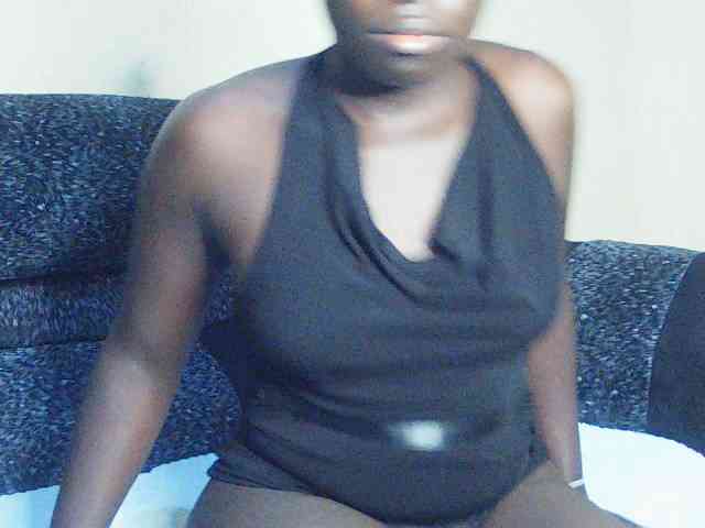 DivineAssGoddess webcam