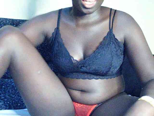 DivineAssGoddess webcam