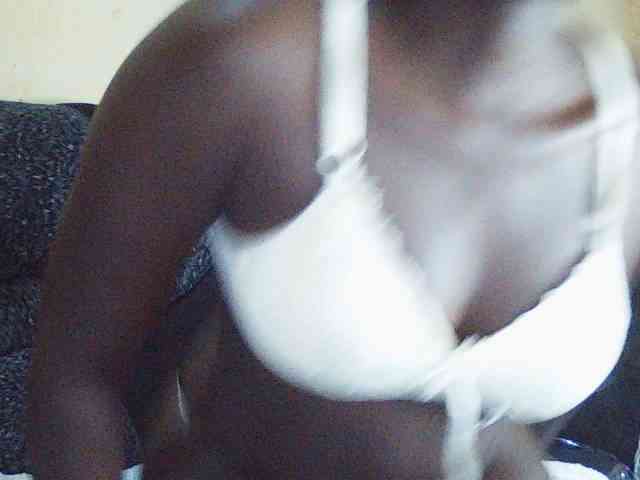 DivineAssGoddess webcam