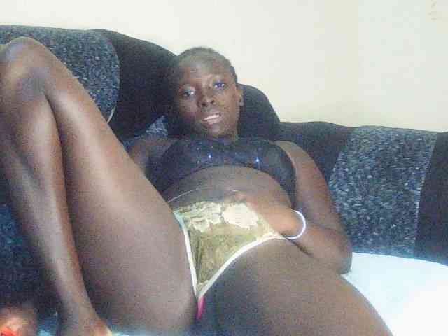 DivineAssGoddess webcam