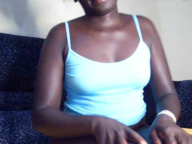 DivineAssGoddess webcam