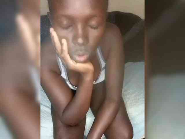 DivineAssGoddess webcam