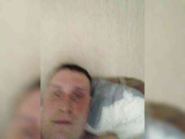 BigDorian Live Webcam on BongaCams