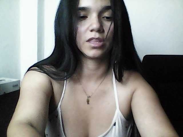 XiomaraSmith4's BongaCams show and profile