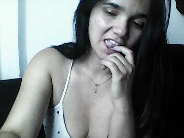 XiomaraSmith4's BongaCams show and profile