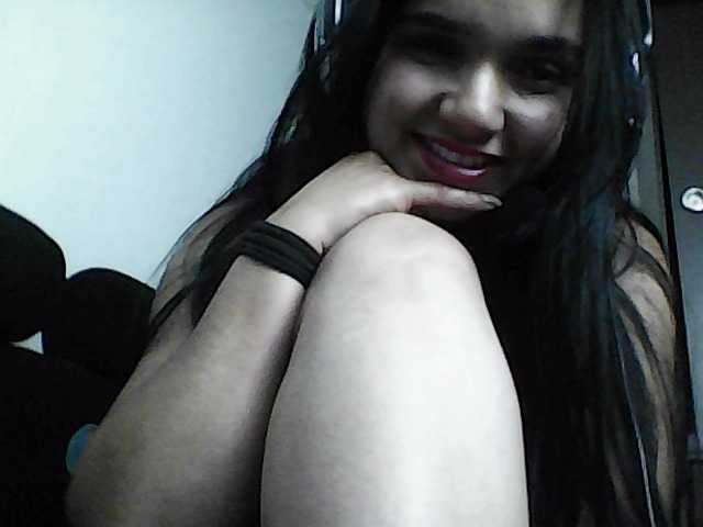 XiomaraSmith4's BongaCams show and profile