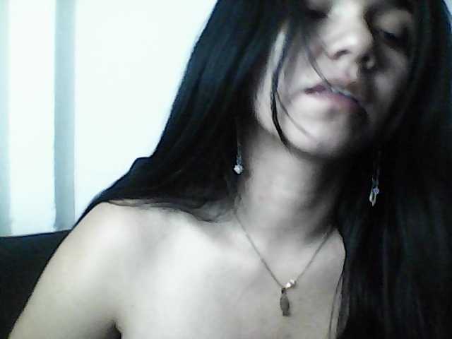 XiomaraSmith4's BongaCams show and profile