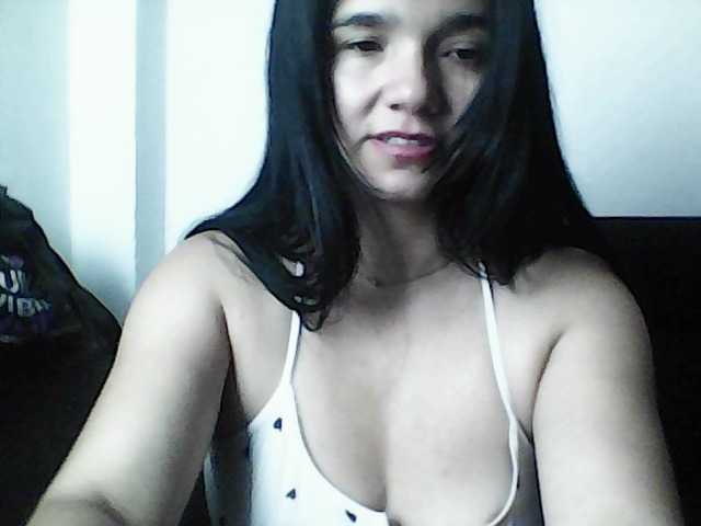 XiomaraSmith4's BongaCams show and profile