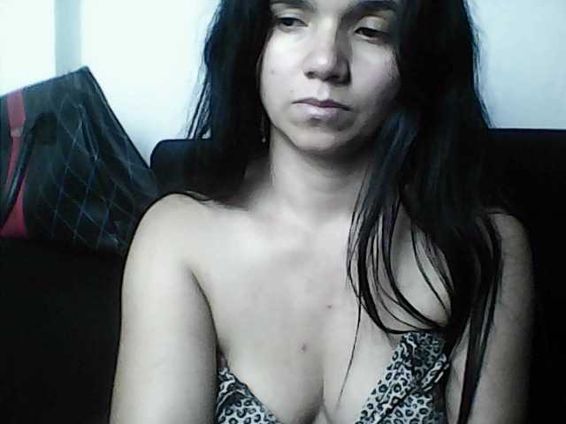 XiomaraSmith4's BongaCams show and profile