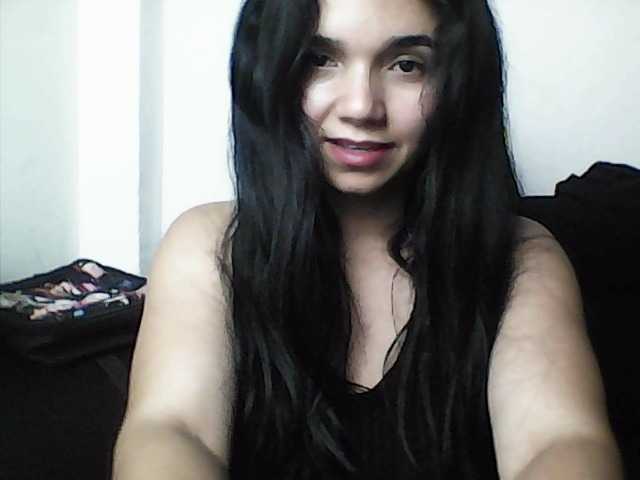 XiomaraSmith4's BongaCams show and profile