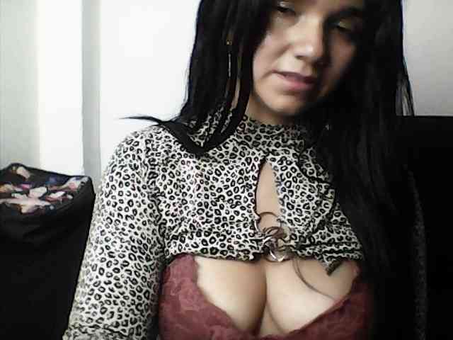 XiomaraSmith4 Live Webcam on BongaCams