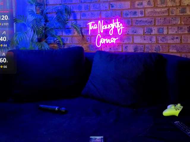 Discover 45 years old OurJourney from BongaCams OurJourney from BongaCams