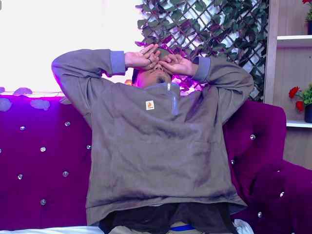 MattSumer Live Webcam on BongaCams