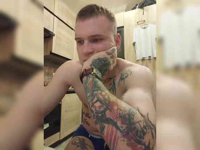 VELTOM Live Webcam on BongaCams