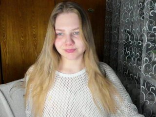 Emma-Frizea Porn Show