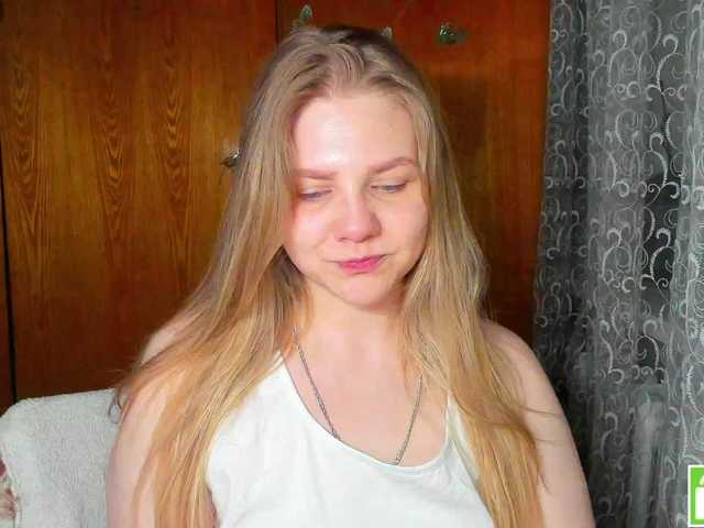 Emma-Frizea's BongaCams show and profile