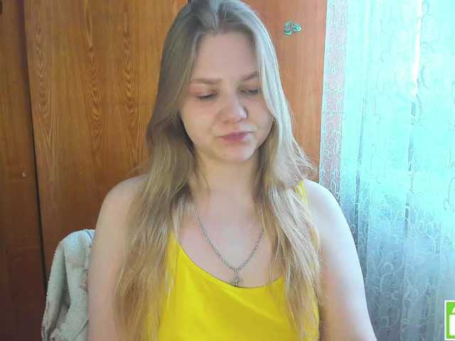 Emma-Frizea's BongaCams show and profile