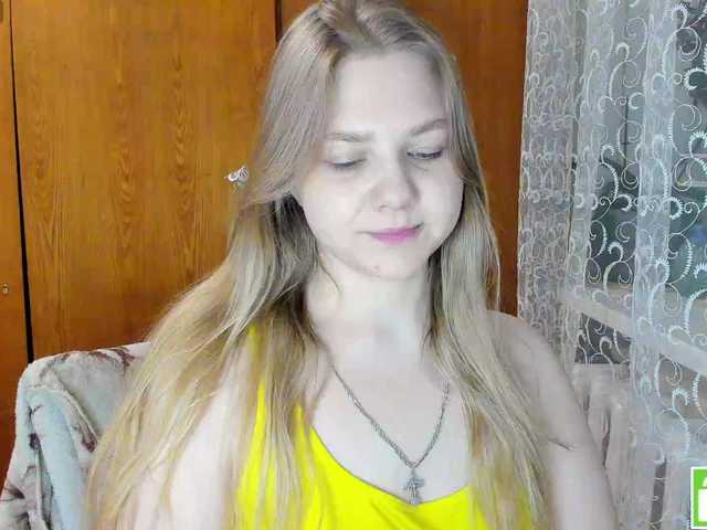 Emma-Frizea's BongaCams show and profile