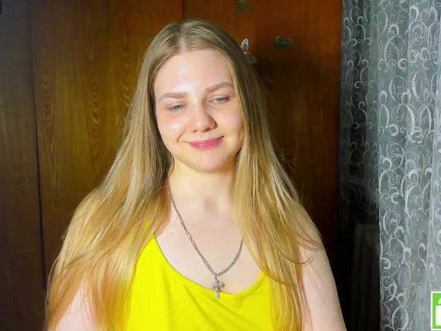 Emma-Frizea's BongaCams show and profile