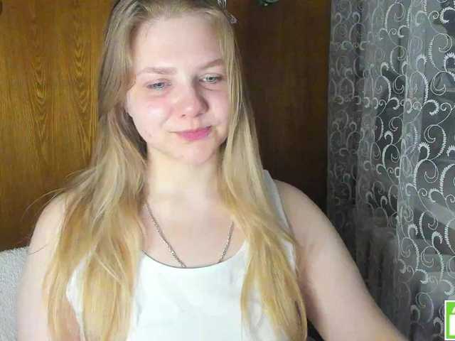 Emma-Frizea's BongaCams show and profile