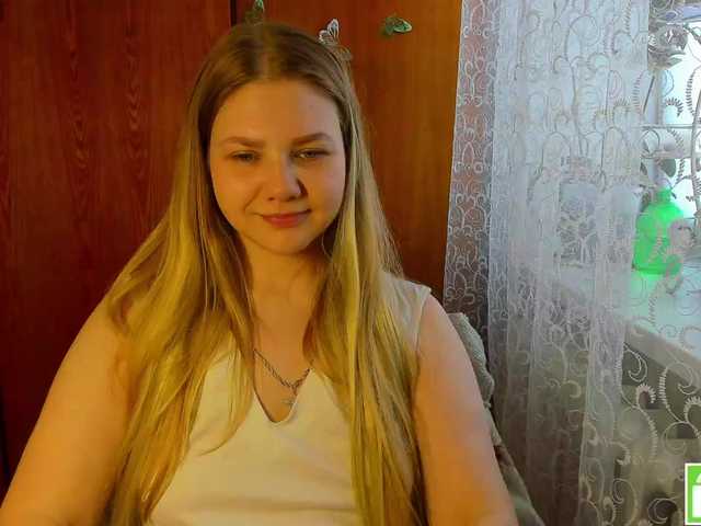 Emma-Frizea's BongaCams show and profile