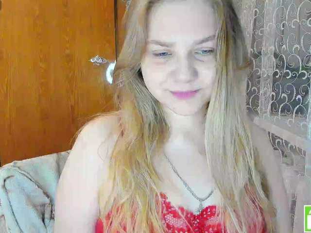 Emma-Frizea's BongaCams show and profile