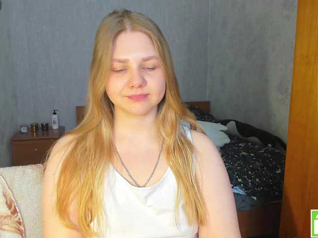 Emma-Frizea's BongaCams show and profile