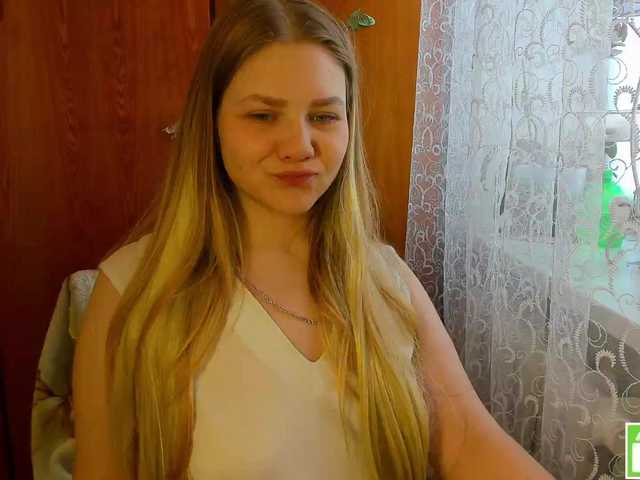 Emma-Frizea's BongaCams show and profile