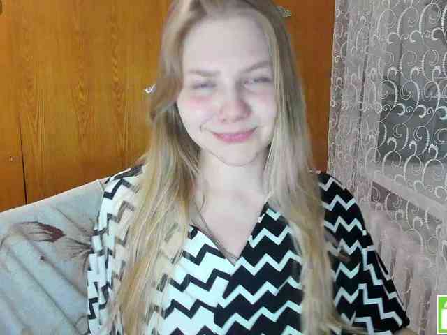 Emma-Frizea Live Webcam on BongaCams