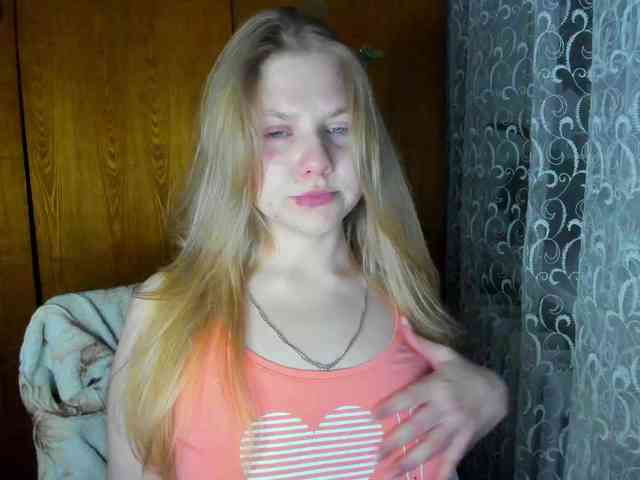 Emma-Frizea Live Webcam on BongaCams