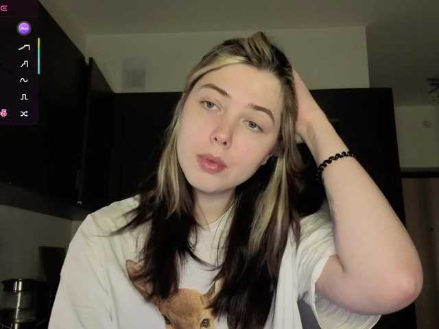 Vanessa-Walters's BongaCams show and profile