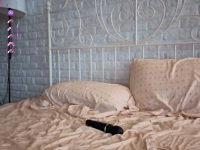 Vanessa-Walters's BongaCams show and profile