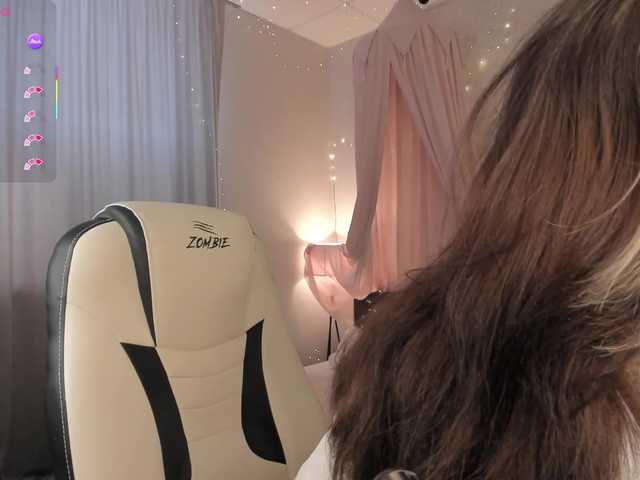 Vanessa-Walters's BongaCams show and profile