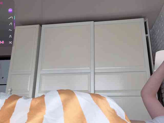 Vanessa-Walters webcam