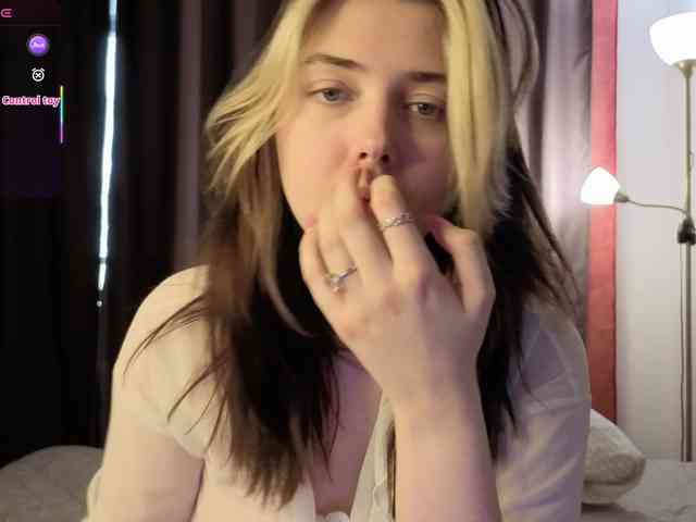 Vanessa-Walters webcam