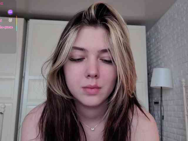 Vanessa-Walters webcam