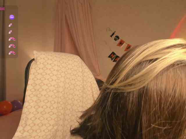 Vanessa-Walters webcam