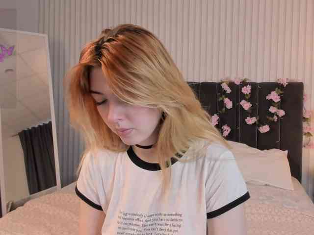 Vanessa-Walters webcam