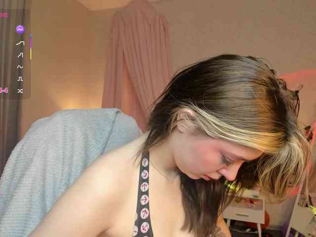 Vanessa-Walters webcam