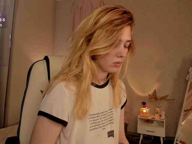 Vanessa-Walters webcam