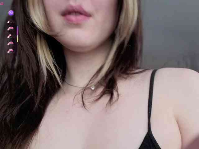 Vanessa-Walters webcam