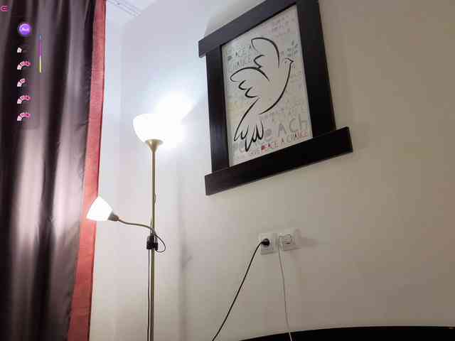 Vanessa-Walters webcam