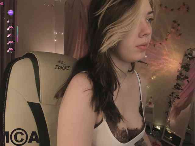 Vanessa-Walters webcam